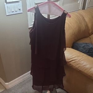 Sleeveless Layered Chiffon Midi Dress in Wine